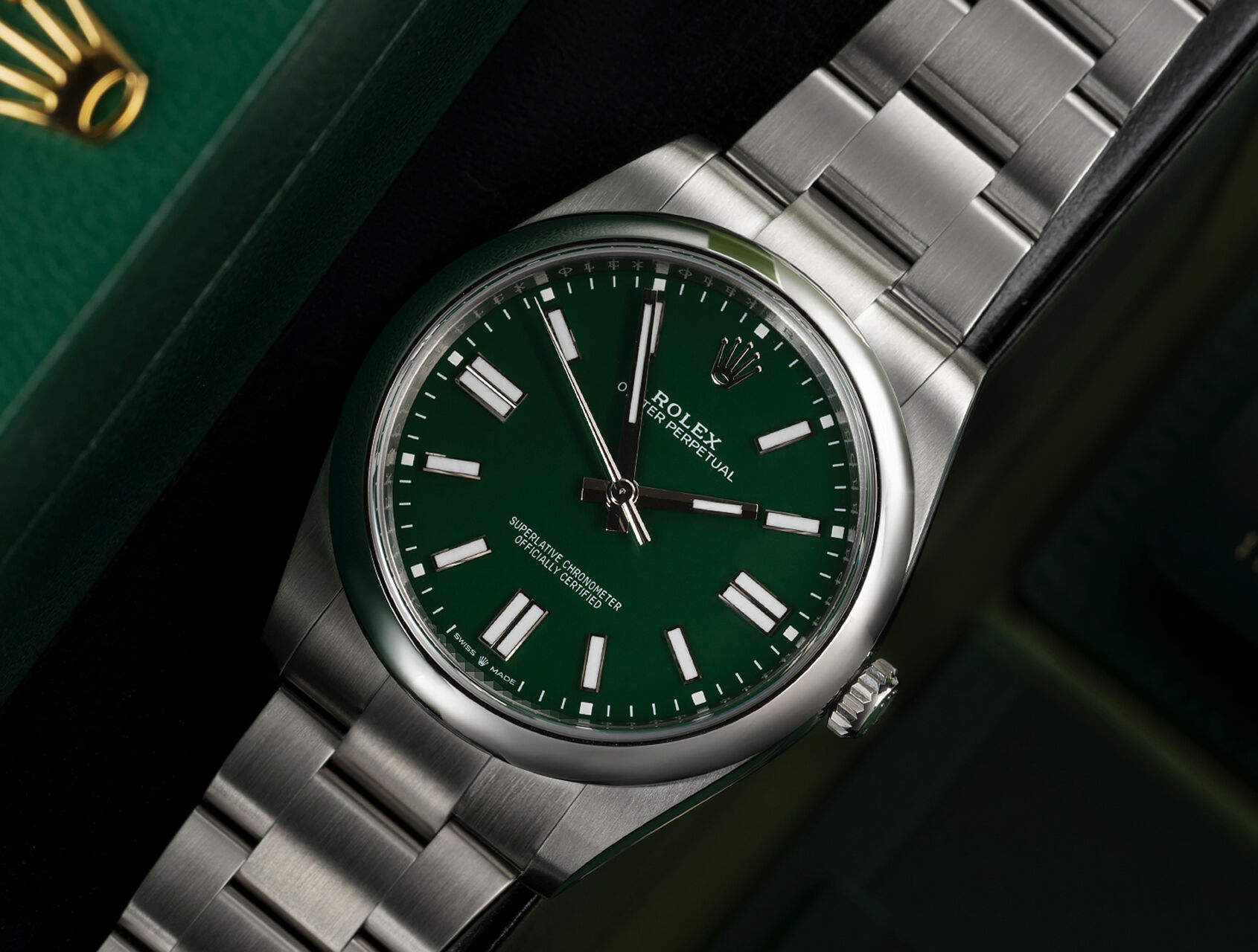 ref 124300 | 124300 - Green Lacquer | Rolex Oyster Perpetual