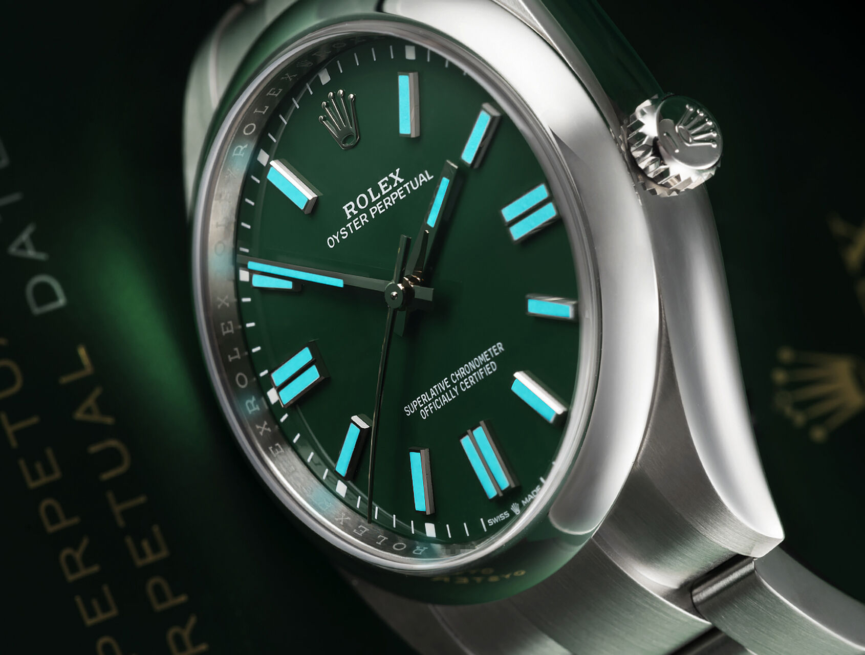 ref 124300 | 124300 - Green Lacquer | Rolex Oyster Perpetual