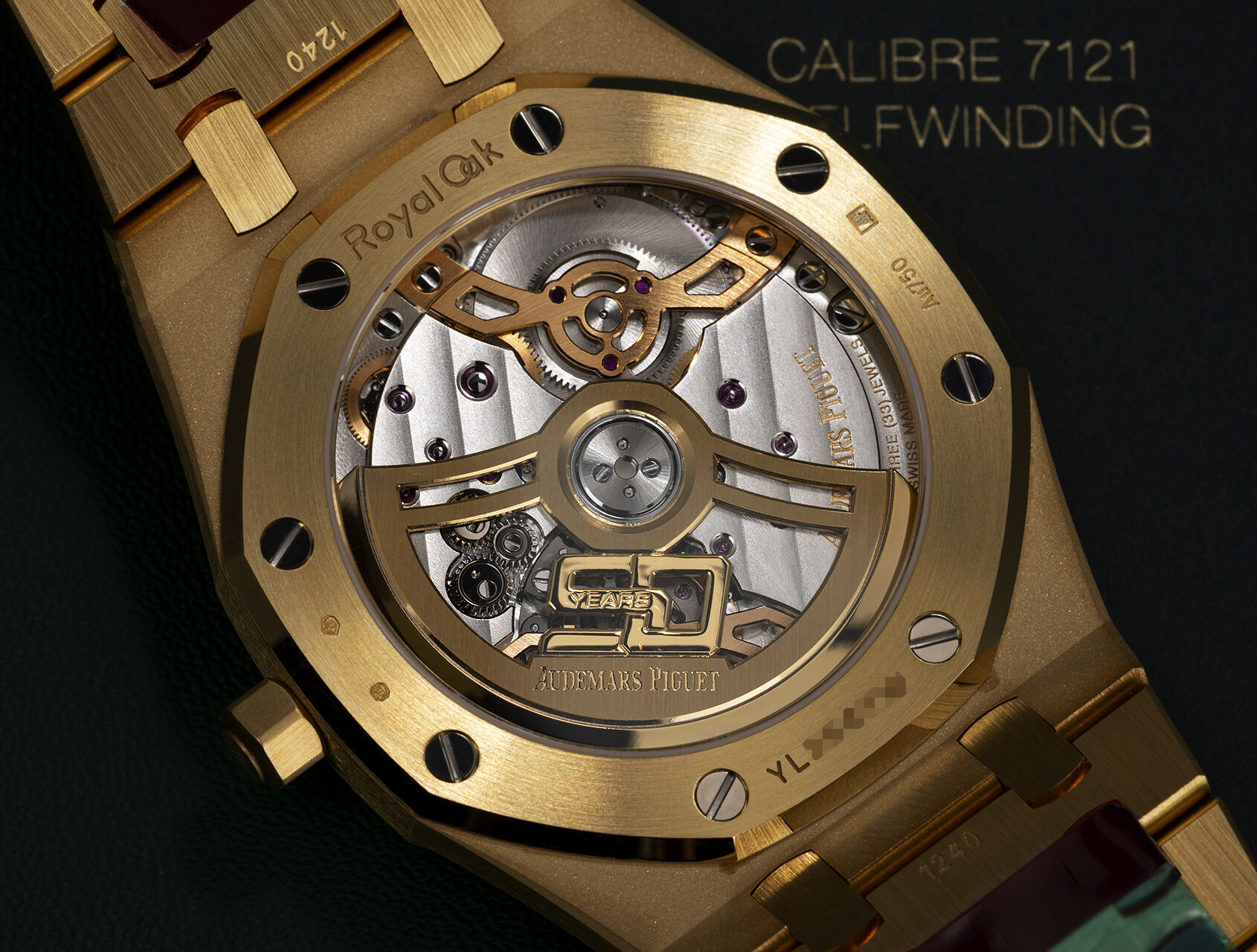 ref 16202BA.OO.1240BA.02 | 16202BA - Smoked Gold Dial  | Audemars Piguet Royal Oak