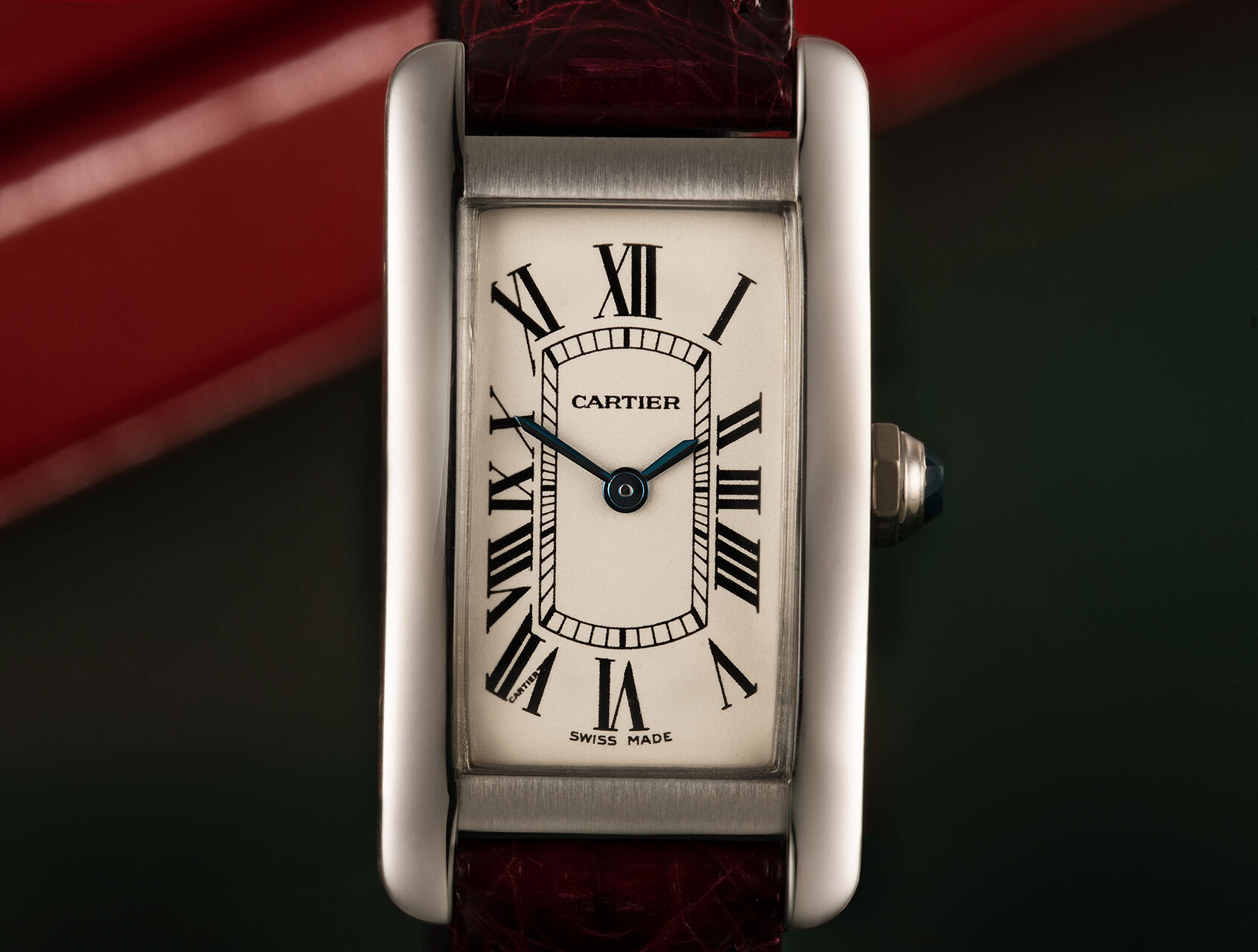 ref 2489 | 2489 - White Gold | Cartier Tank Américaine