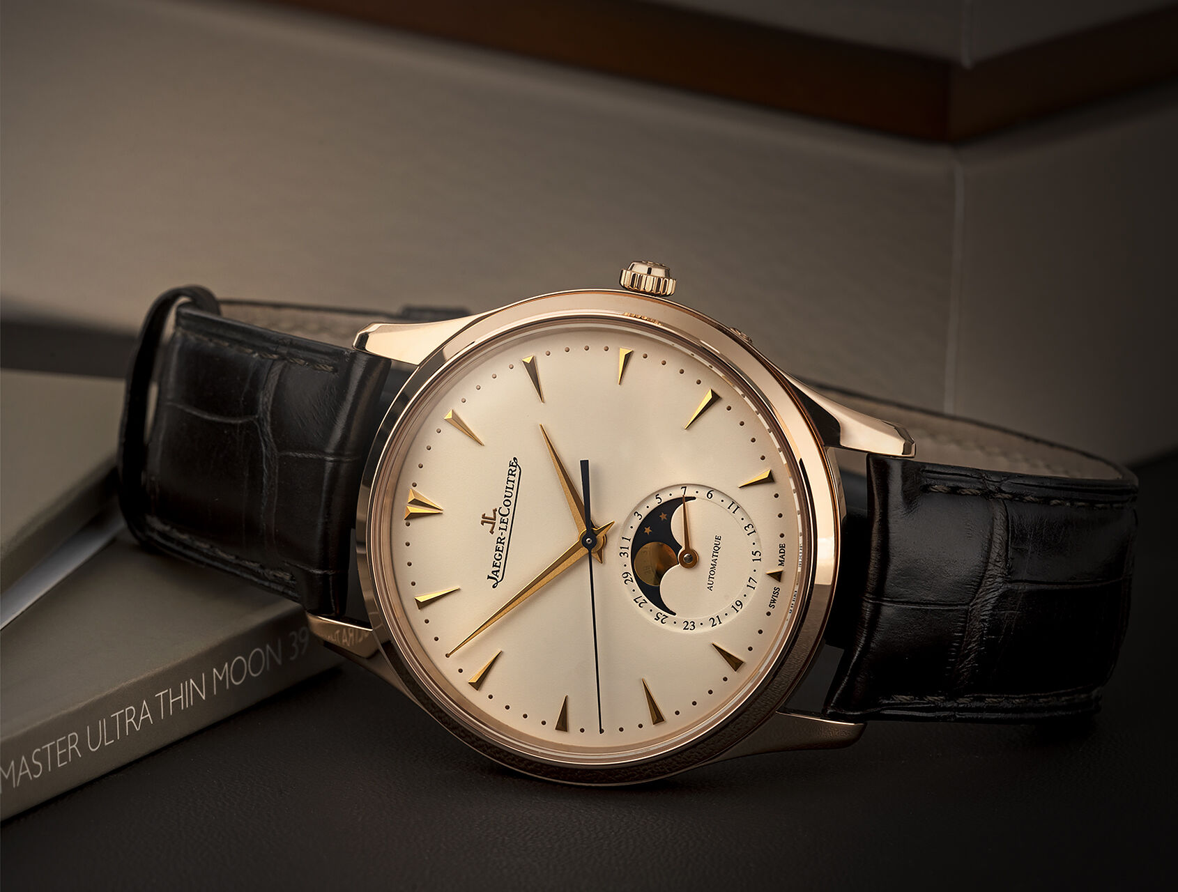 ref Q1362520 | Q1362520 - Rose Gold | Jaeger-leCoultre Master Moon