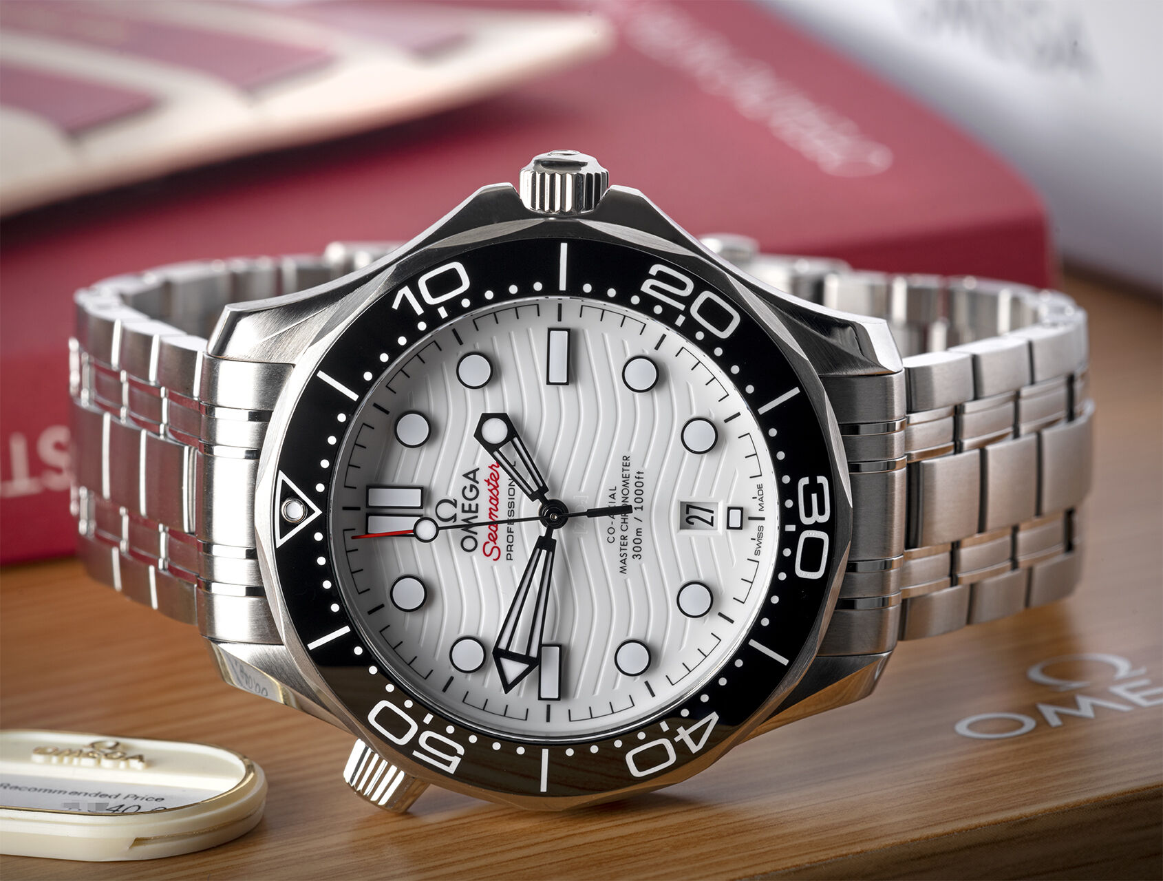 ref 210.30.42.20.04.001 | 210.30.42.20.04.001 - Box & Papers | Omega Seamaster 300