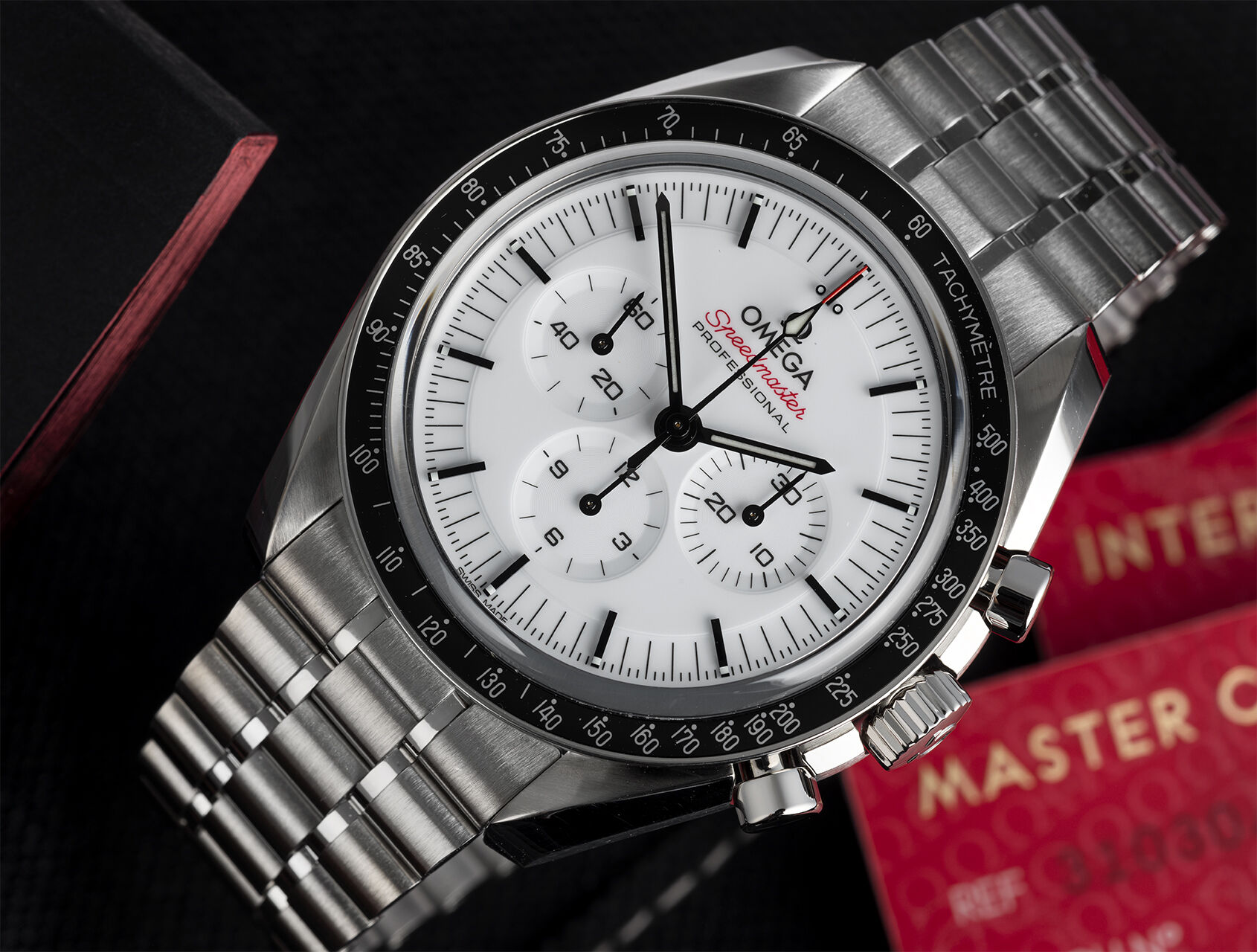 ref 310.30.42.50.04.001 | 310.30.42.50.04.001 - New Model | Omega Speedmaster