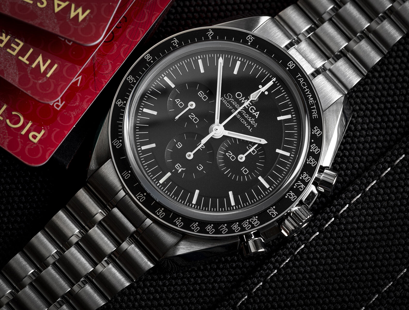 ref 31030425001002 | UK Retailed - Omega Warranty | Omega Speedmaster Professional