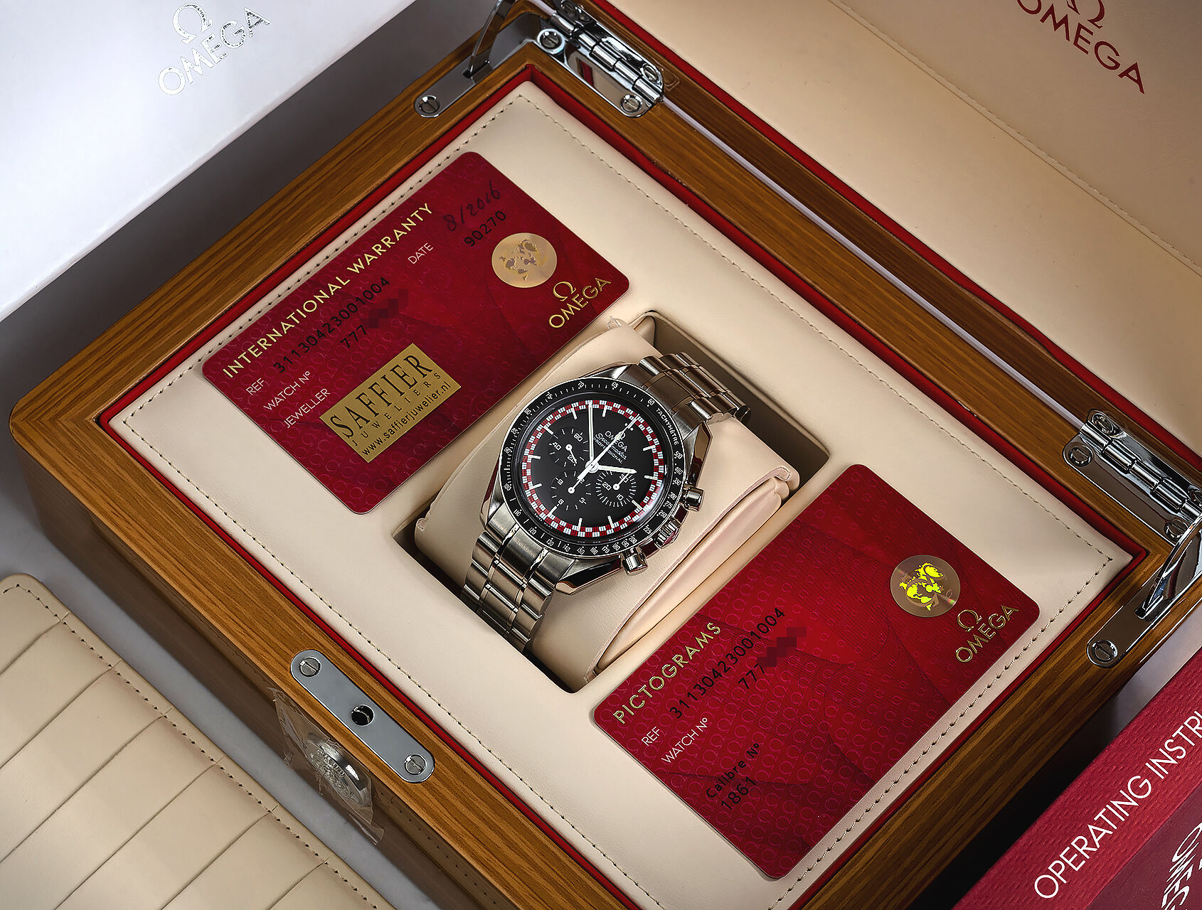 ref 311.30.42.30.01.004  | Speedmaster Professional | Omega Speedmaster Professional