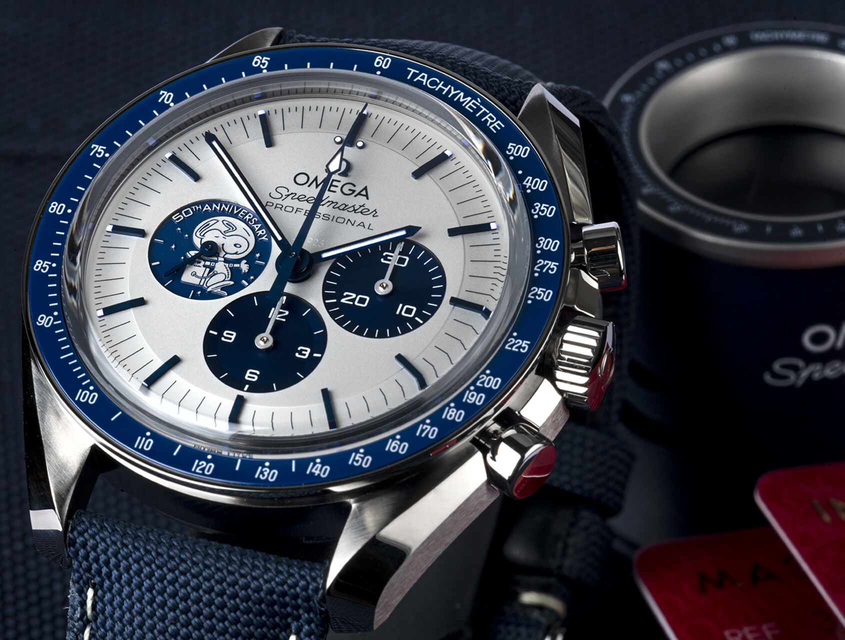 ref 31032425002001 | Snoopy - Brand New | Omega Speedmaster