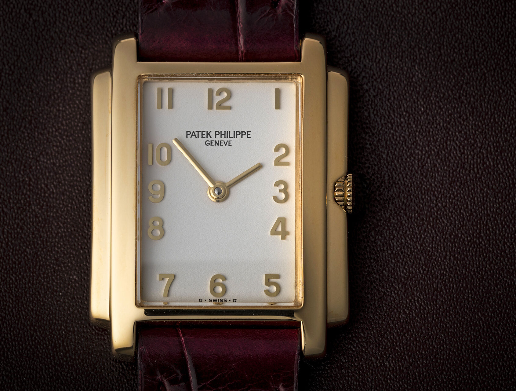 ref 4824J-011 | 4824J - Yellow Gold | Patek Philippe Gondolo