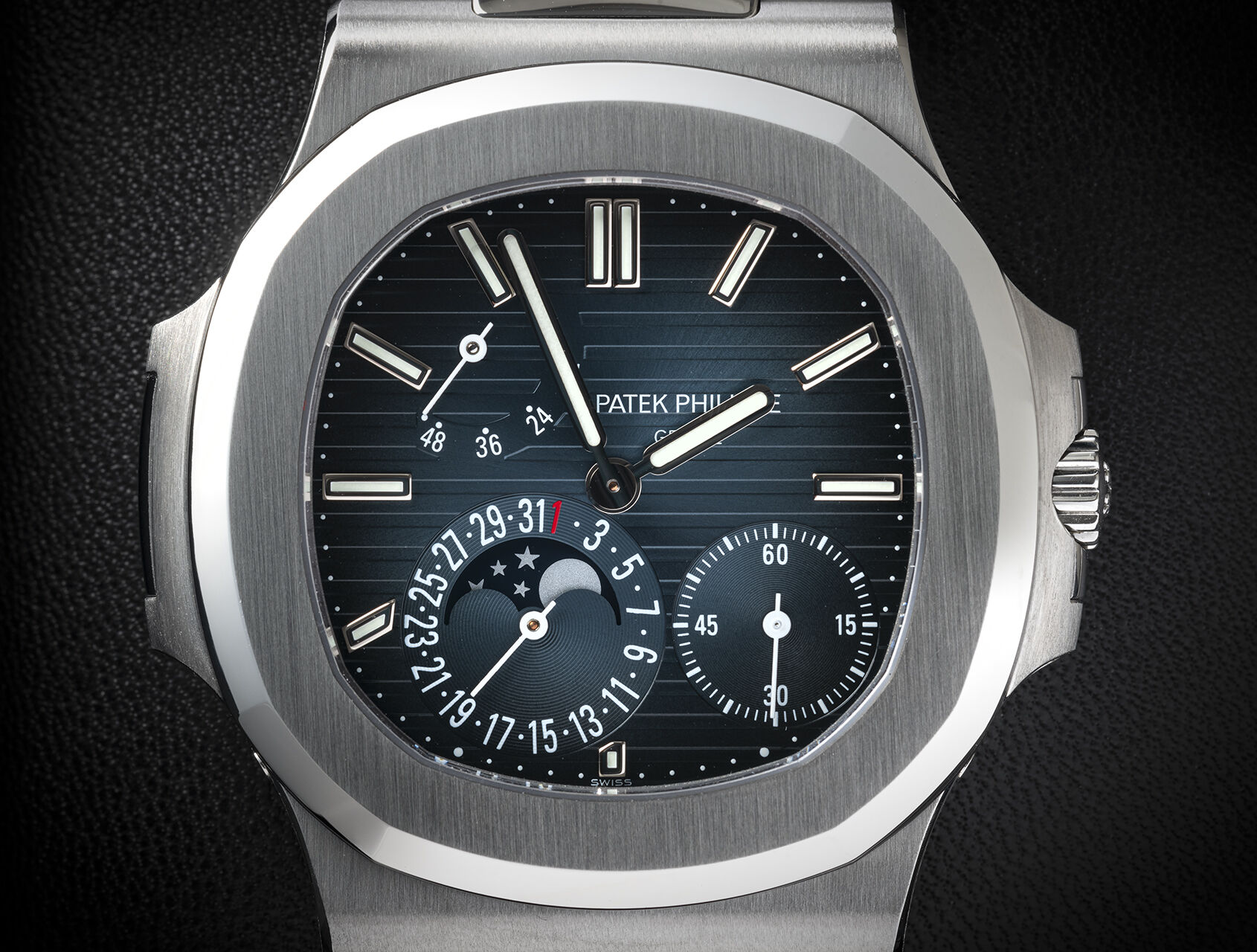 ref 5712/1A-001 | 5712 - Box & Papers | Patek Philippe Nautilus