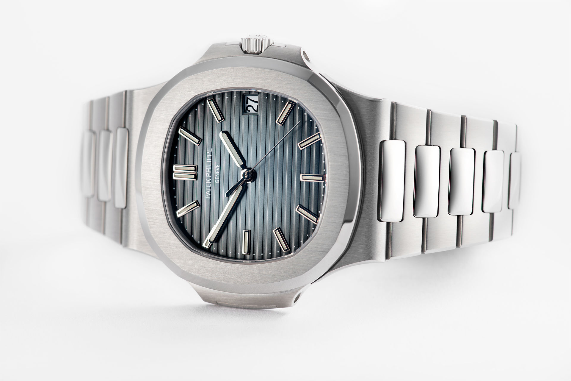 affordable watches that look like patek philippe nautilus