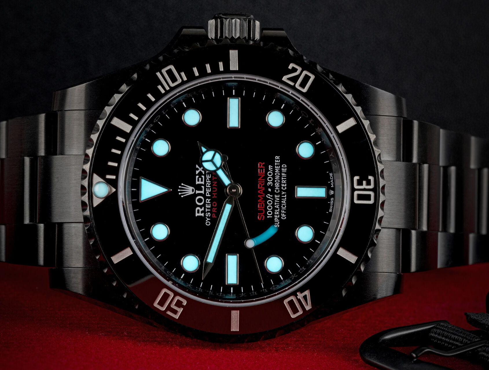 ref 124060 | Submariner Red | Pro Hunter Submariner Red