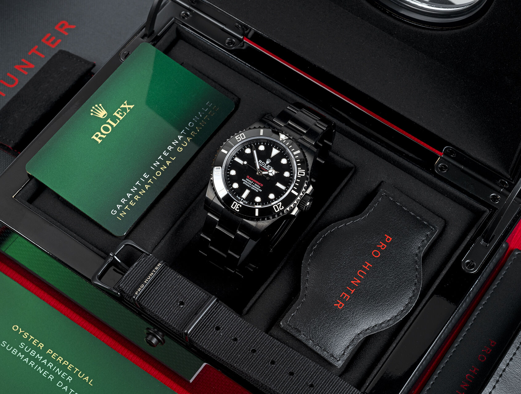 ref 124060 | Submariner Red | Pro Hunter Submariner Red