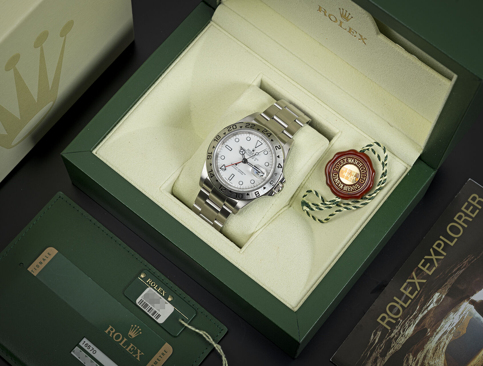 ref 16570 | 16570 - 3186 Calibre | Rolex Explorer II