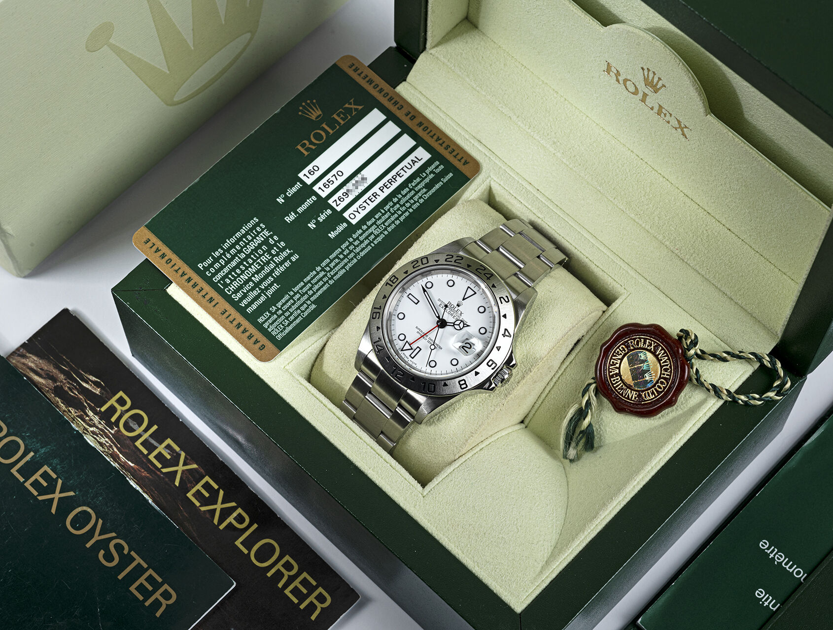 ref 16570 | Explorer II | Rolex Explorer II