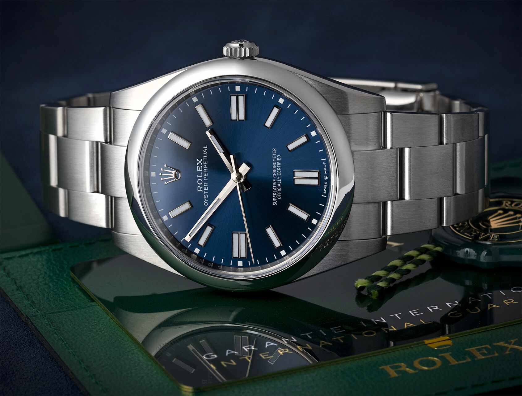 ref 124300 | 124300 - Bright Blue | Rolex Oyster Perpetual