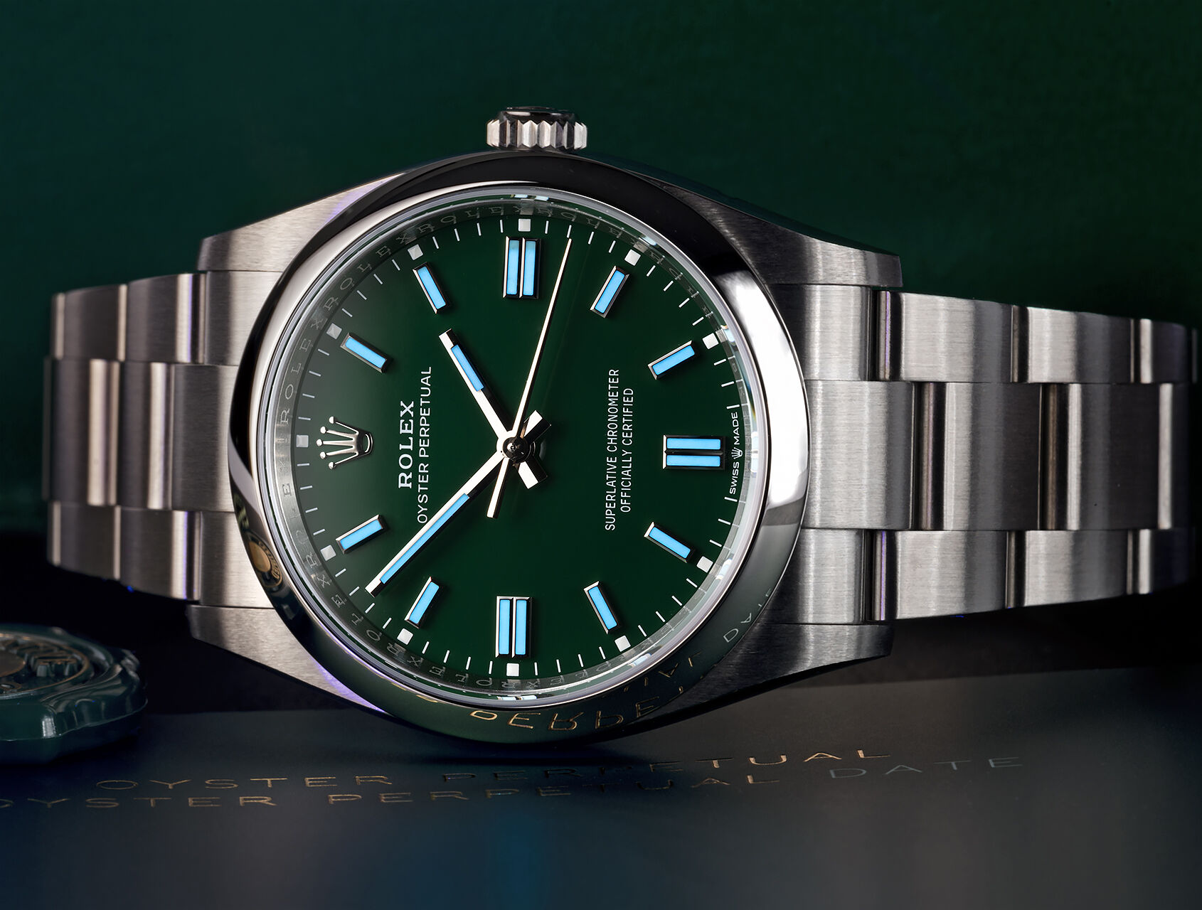 ref 126000 | 126000 - Green Lacquer | Rolex Oyster Perpetual