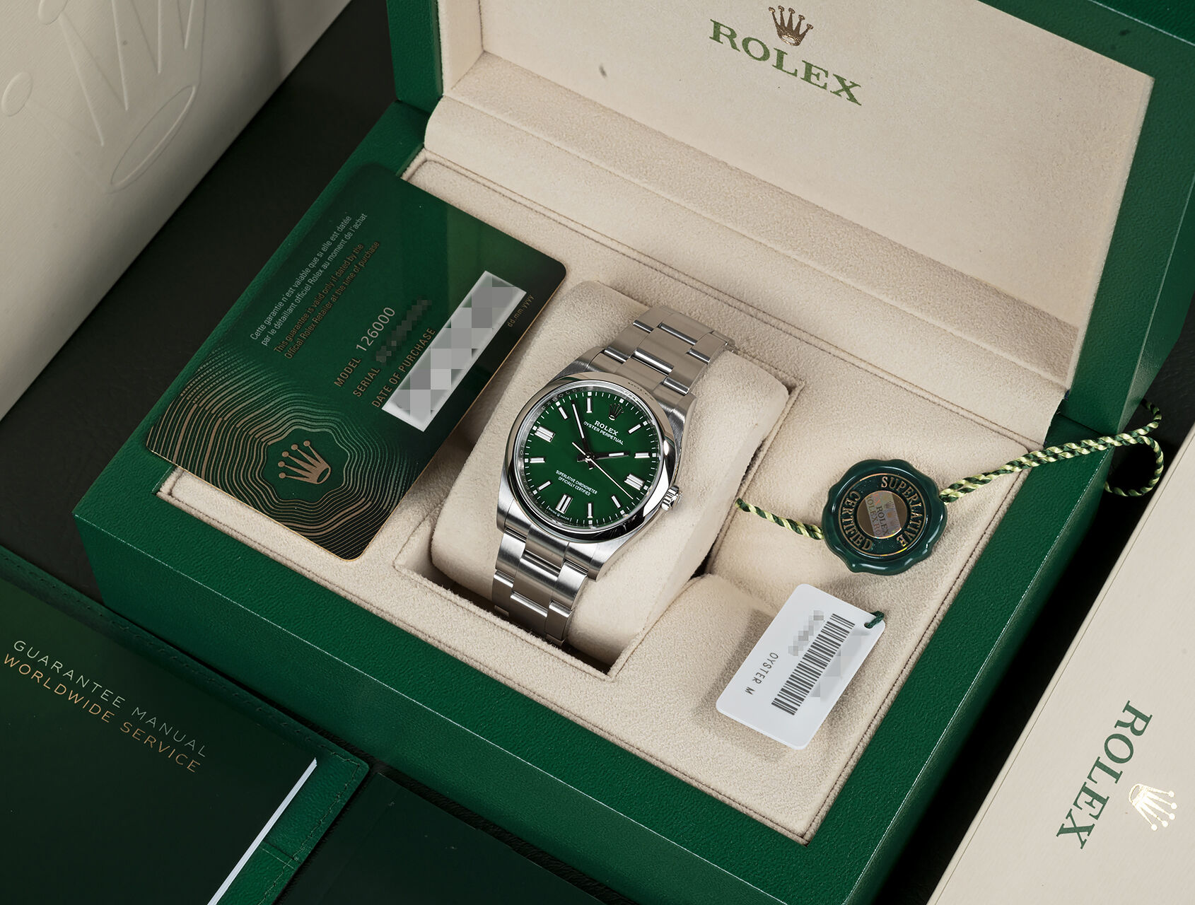 ref 126000 | 126000 - Green Lacquer | Rolex Oyster Perpetual