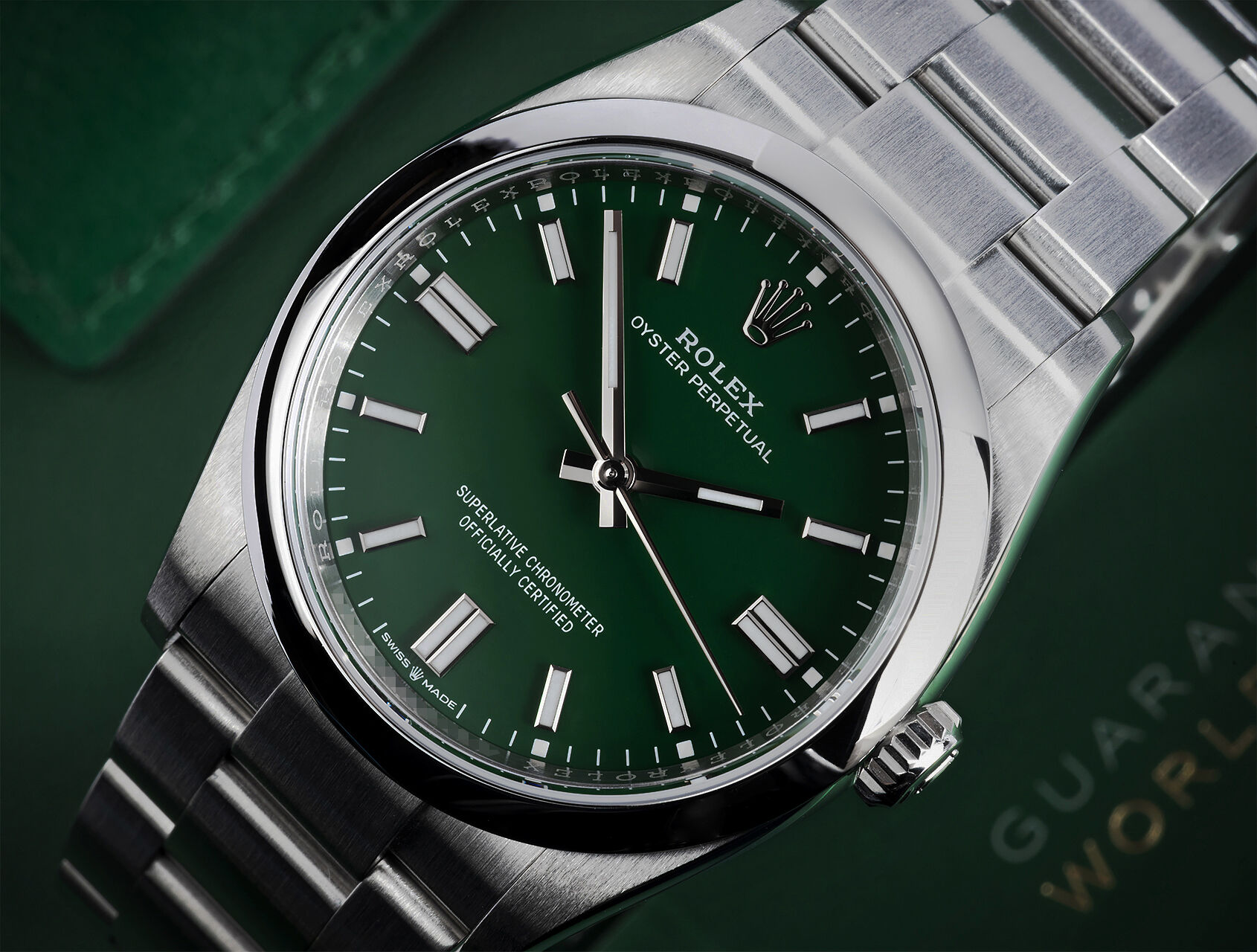 ref 126000 | 126000 - Green Lacquer | Rolex Oyster Perpetual