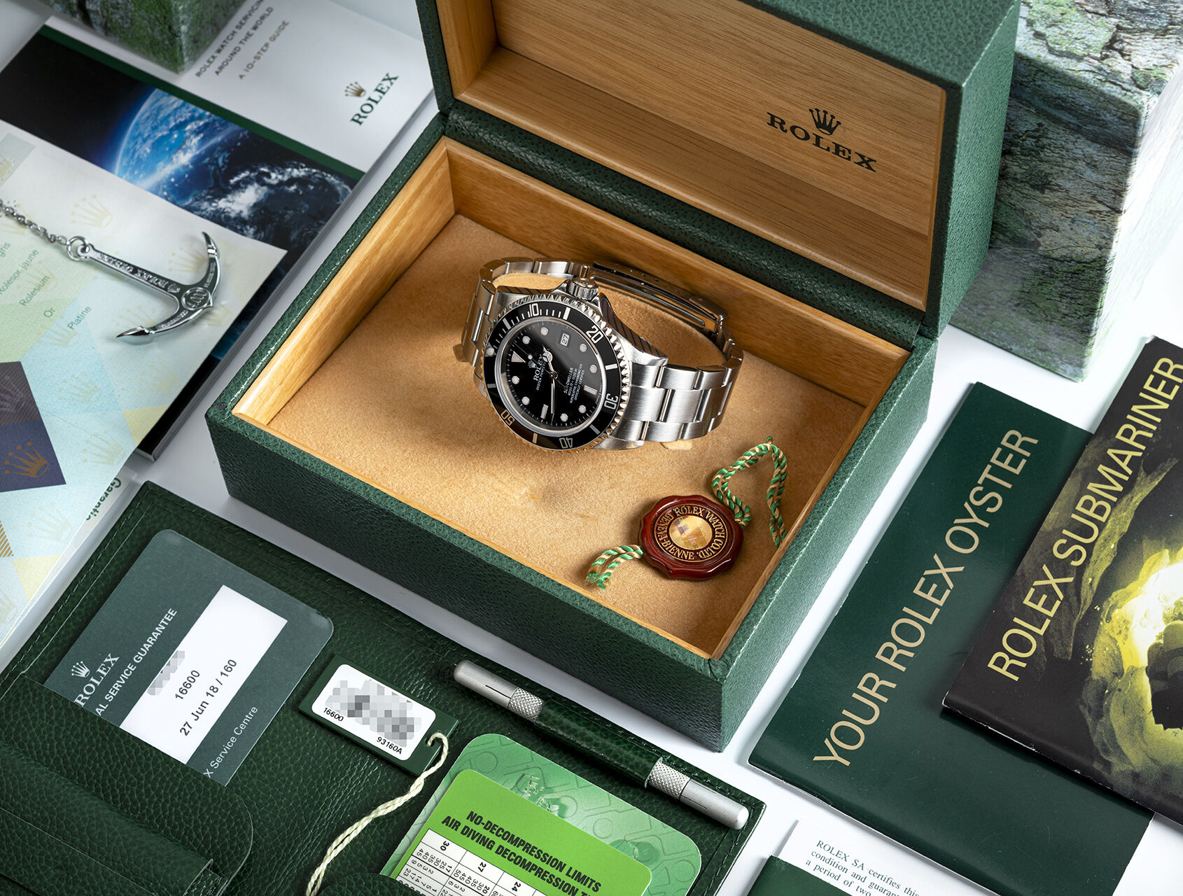 ref 16600 | Full Collectors Set | Rolex Sea-Dweller