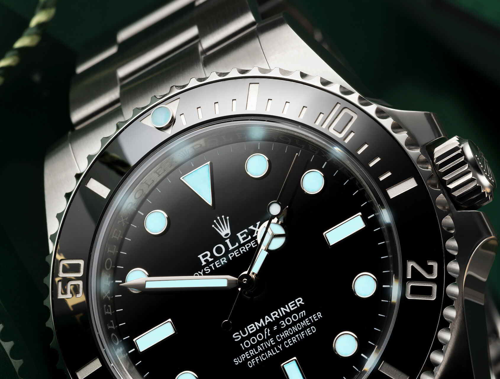 ref 124060 | 124060 - Box & Certificate | Rolex Submariner 