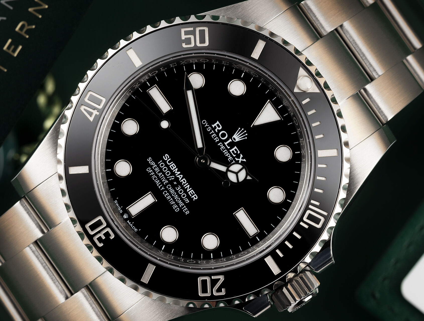 ref 124060 | 124060 - Box & Certificate | Rolex Submariner 