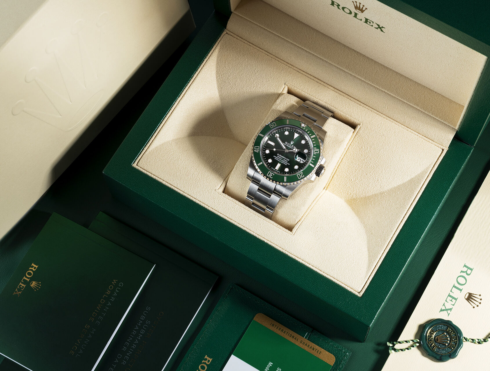 ref 116610LV | Final Series 'Hulk' | Rolex Submariner Date