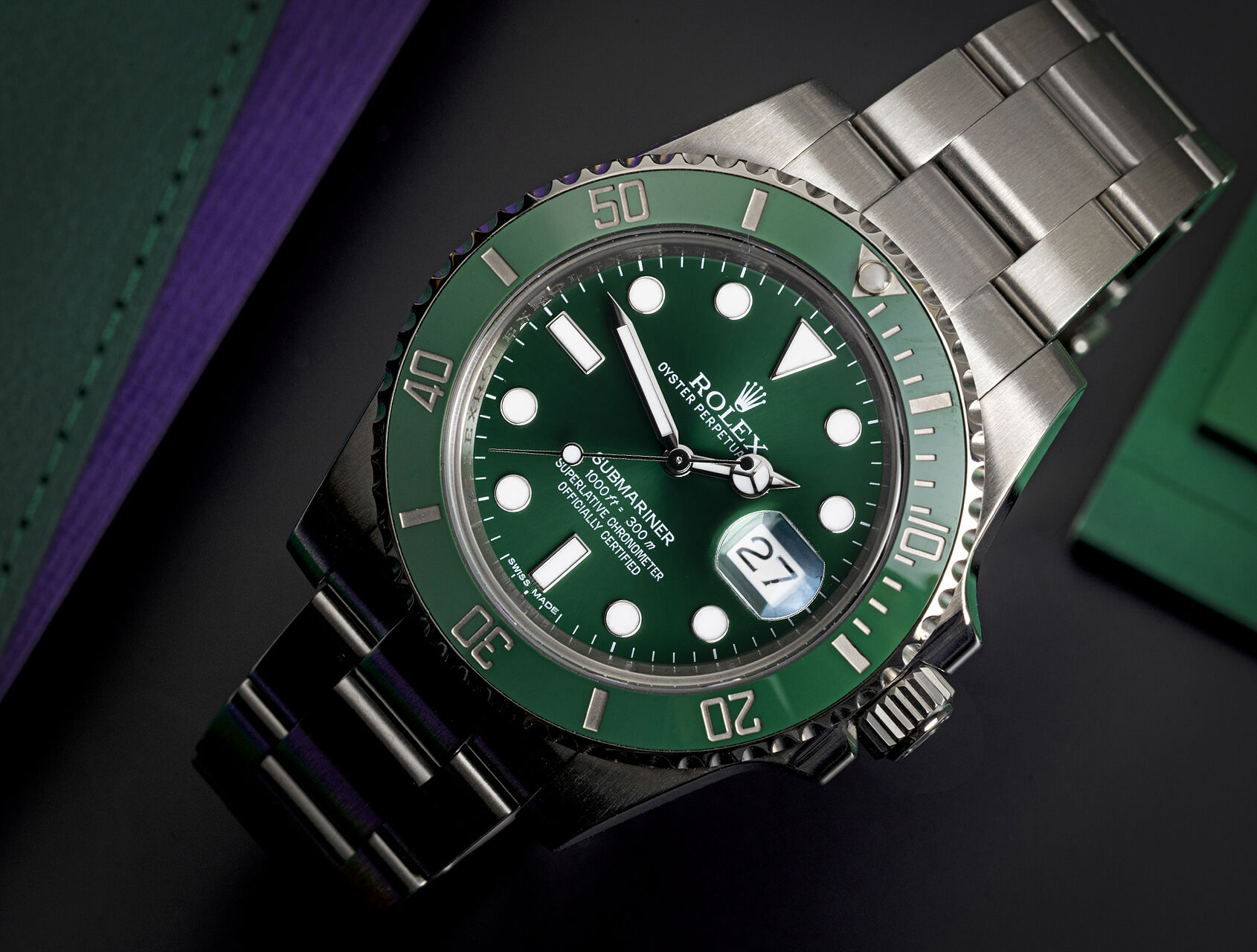 ref 116610LV | 116610LV - Hulk | Rolex Submariner Date