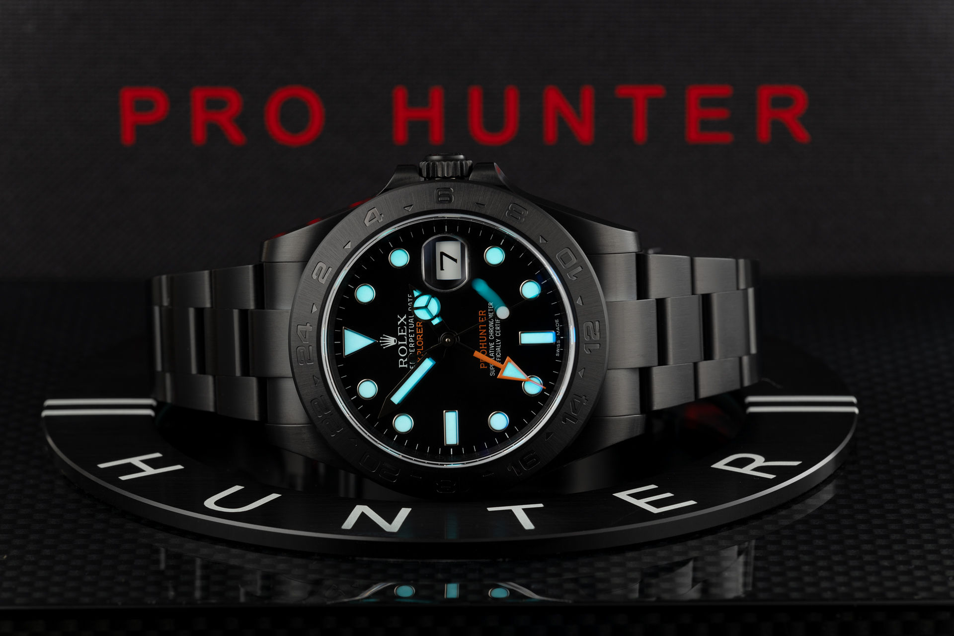 ref 216570 | 'One of 100' | Pro Hunter Explorer II