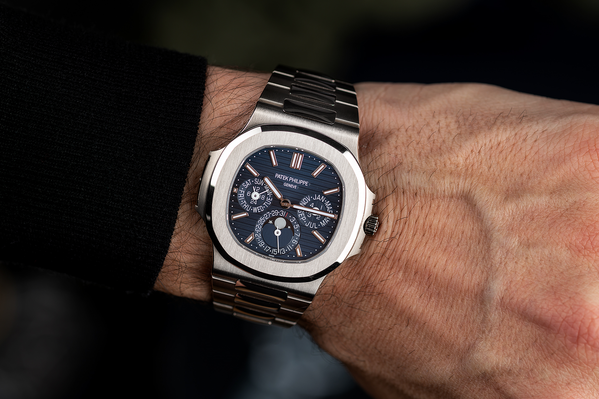 Hands-On With The Patek Philippe Nautilus 5740/1G